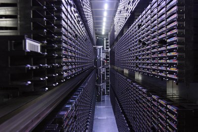Tape Library inside 800