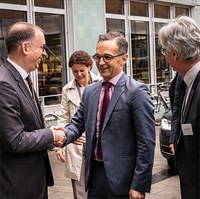 Heiko Maas meets climate researchers in Hamburg